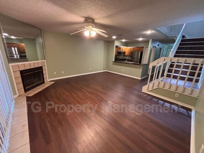 Building Photo - 8531 Sturbridge Cir E