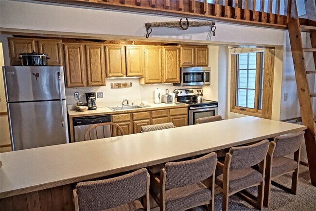 Building Photo - 2933 Mountaineer Cir