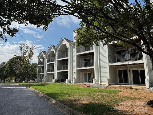 Building Photo - 18801 Nautical Dr