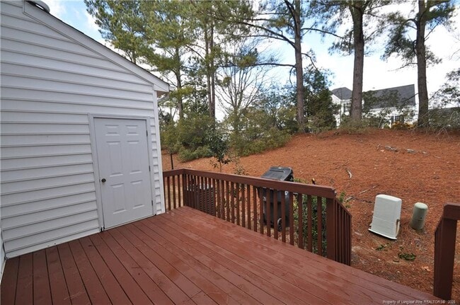 Building Photo - 402 Knightsborough Way