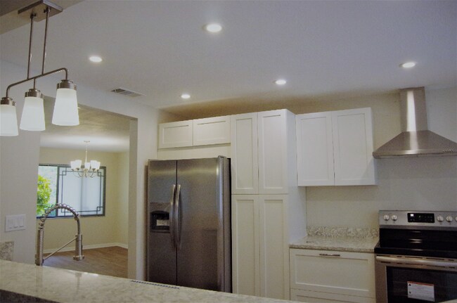 Building Photo - 2528 Tradewinds Trail