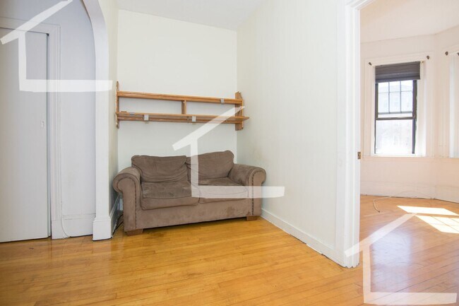 Building Photo - 27 Brighton Ave