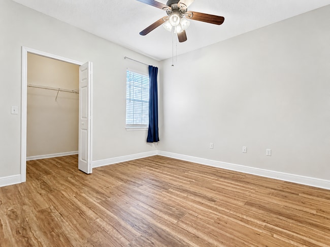 Building Photo - Upgraded 2Bedrooms/2Baths condo in a vibrant lifestyle Winter Garden community!
