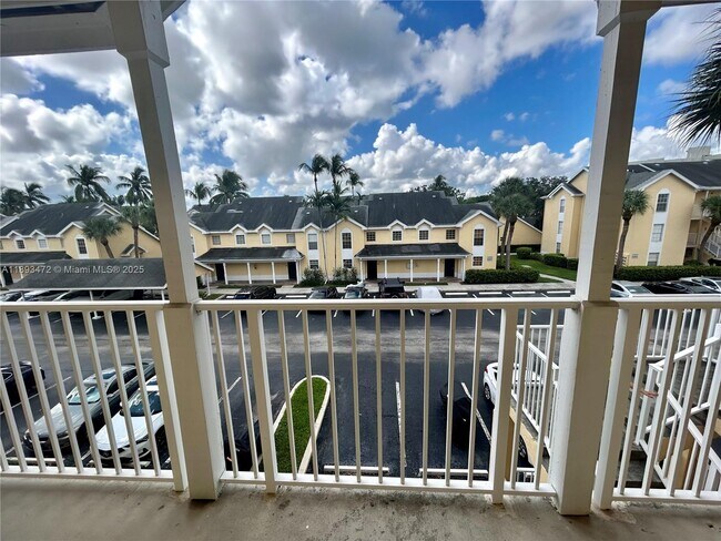 Building Photo - 6292 La Costa Dr