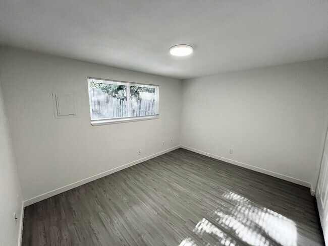 Building Photo - 29627 SW Serenity Way