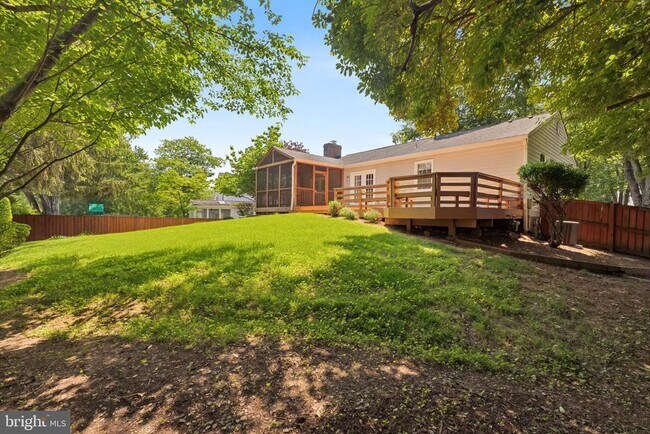 Building Photo - 8326 Briar Creek Dr