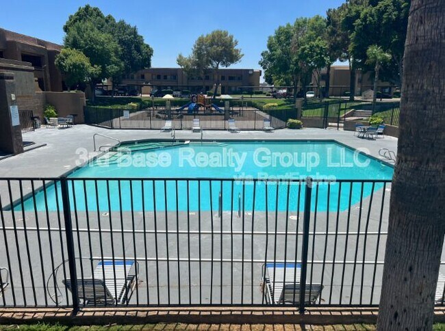 Building Photo - 3601 W Tierra Buena Ln