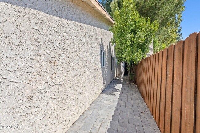 Building Photo - 5844 Conifer St