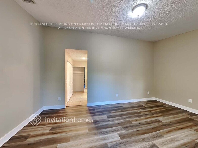 Building Photo - 14831 SW 50th Terrace