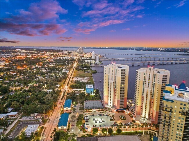 Building Photo - 2745 First St