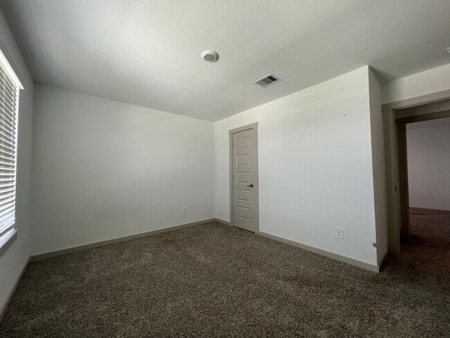 Building Photo - 28907 Yachting Pt Ct