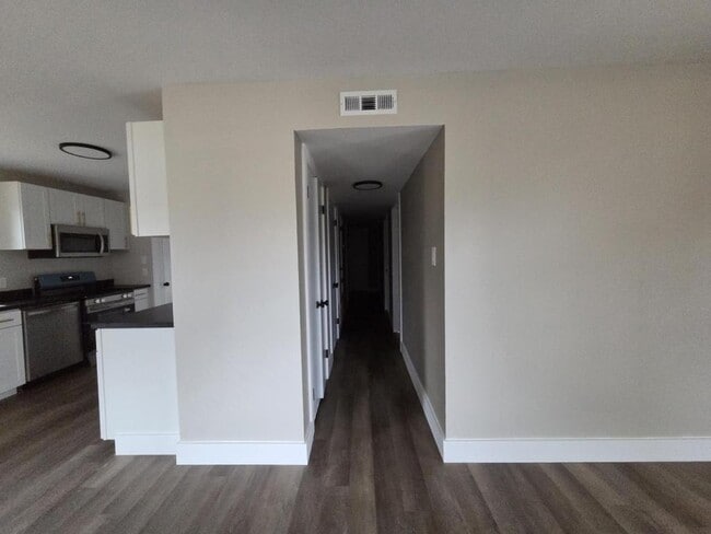 Building Photo - 1502 N 26th St