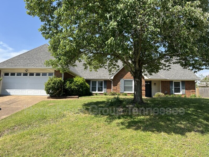 Building Photo - 590 Featherwind Cove N