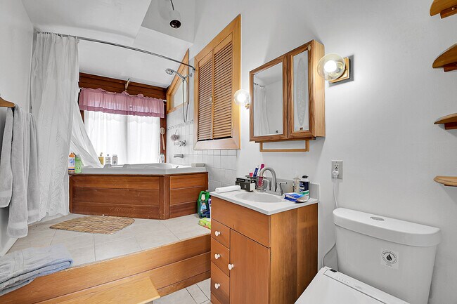 Building Photo - 204 Bristlecone Way