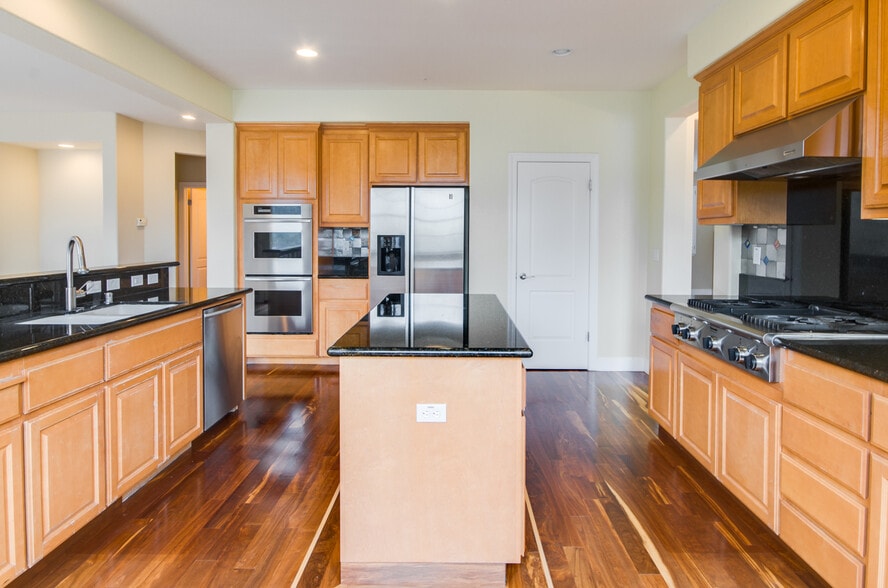 Building Photo - 55 Golden Aster Ct