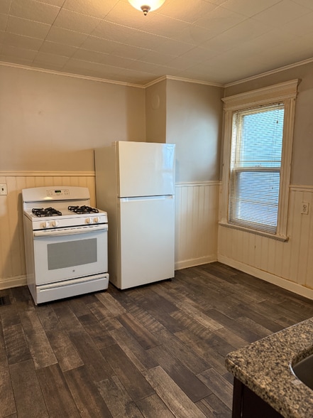 Building Photo - 57 Alfred St