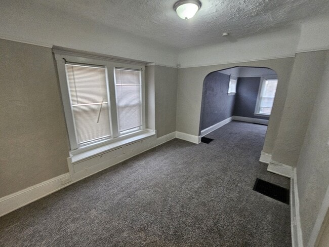 Building Photo - 17005 Grovewood Ave