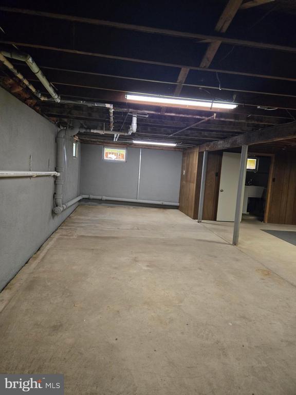Building Photo - 417 Greene St
