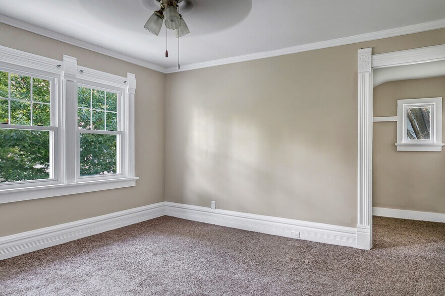 Building Photo - 944 14th St