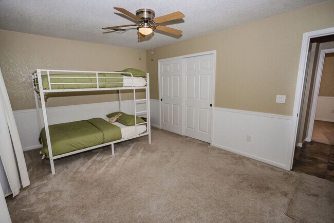 Building Photo - Your Year-Round Retreat in LHC!