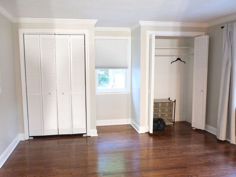 Master bedroom - 7 Maple Ave
