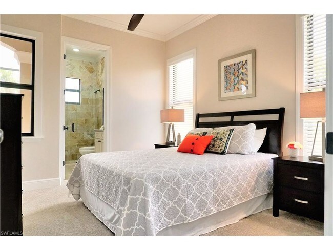 Building Photo - 601 SW 40th Terrace