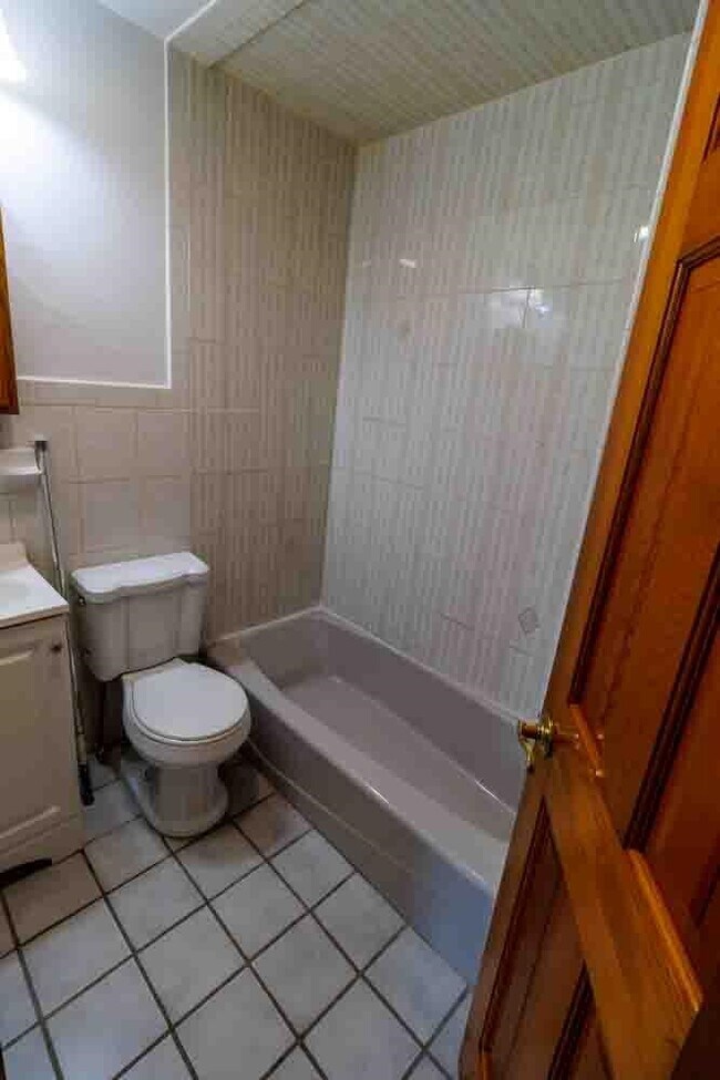 Building Photo - 3 Ridgley Pl