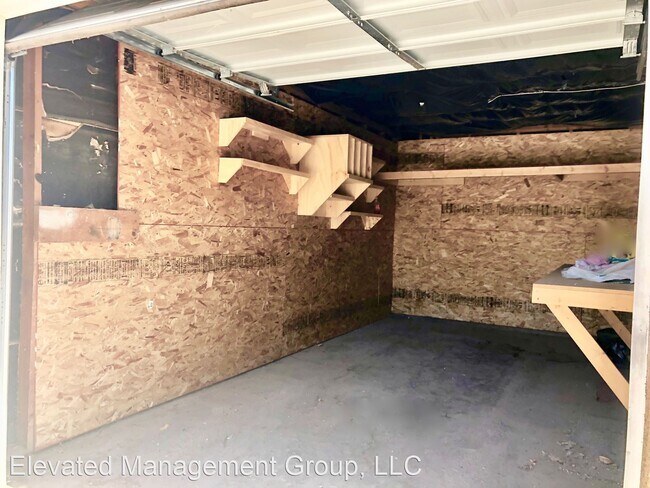 Building Photo - 507-511 Adams St NE