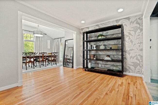 Building Photo - 3208 N Woodridge Rd