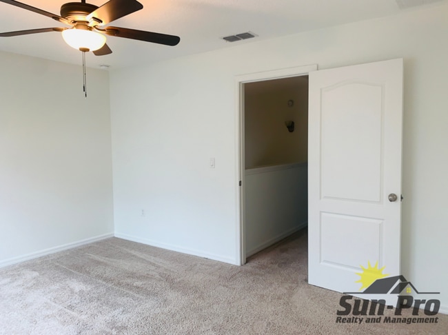 Building Photo - 147 Aston Grande Dr