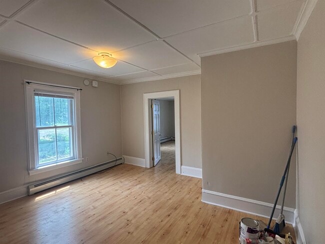 Building Photo - 27 Upper Welden St
