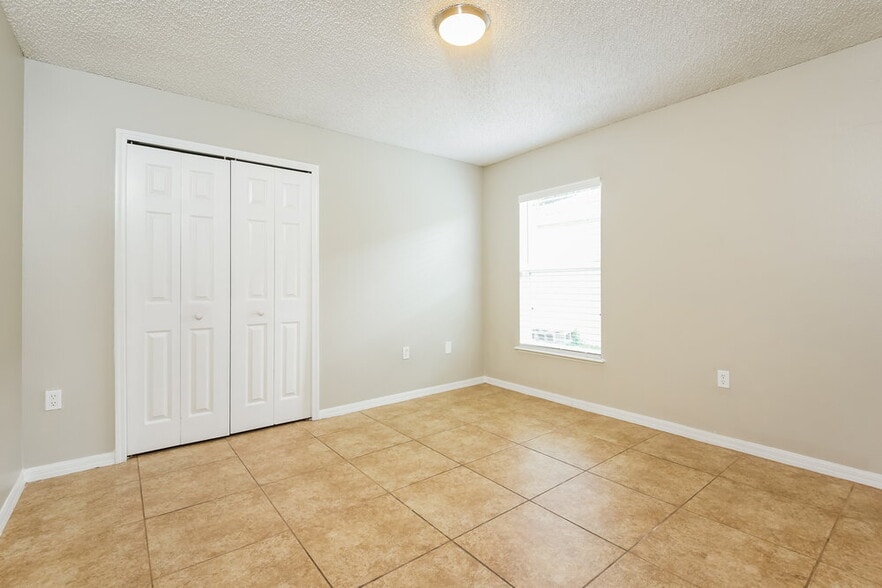 Building Photo - 16844 Cornerwood Dr