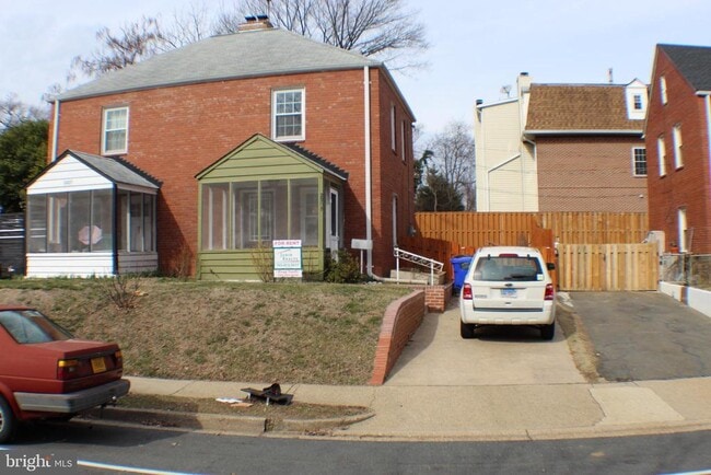 Primary Photo - 2205 6th St S