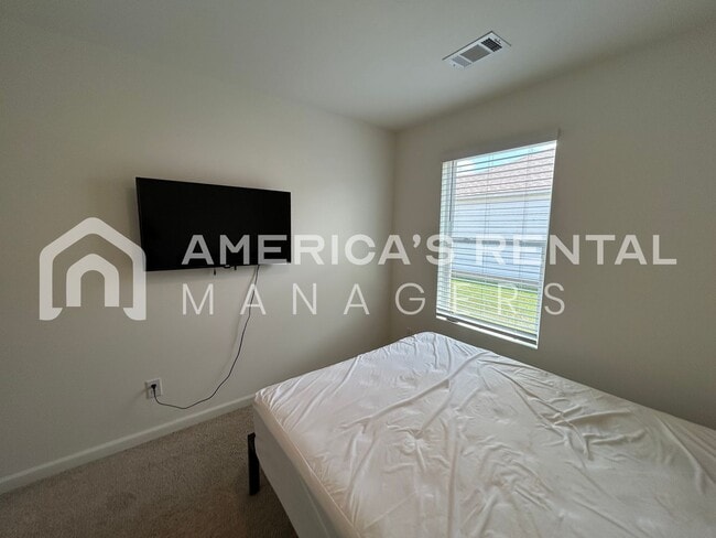 Building Photo - 7213 Wilburton Ln