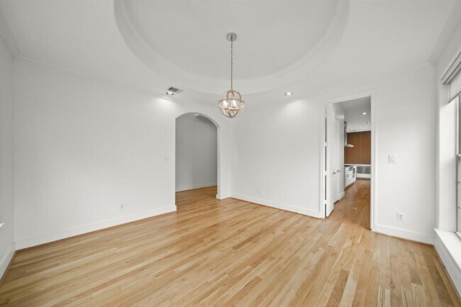 Building Photo - 9714 Braesmont Dr