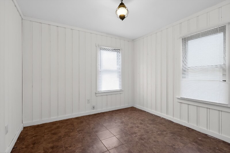 Building Photo - 830 N 83rd St