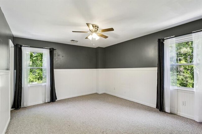 Building Photo - 4595 Stewart Reilly Dr