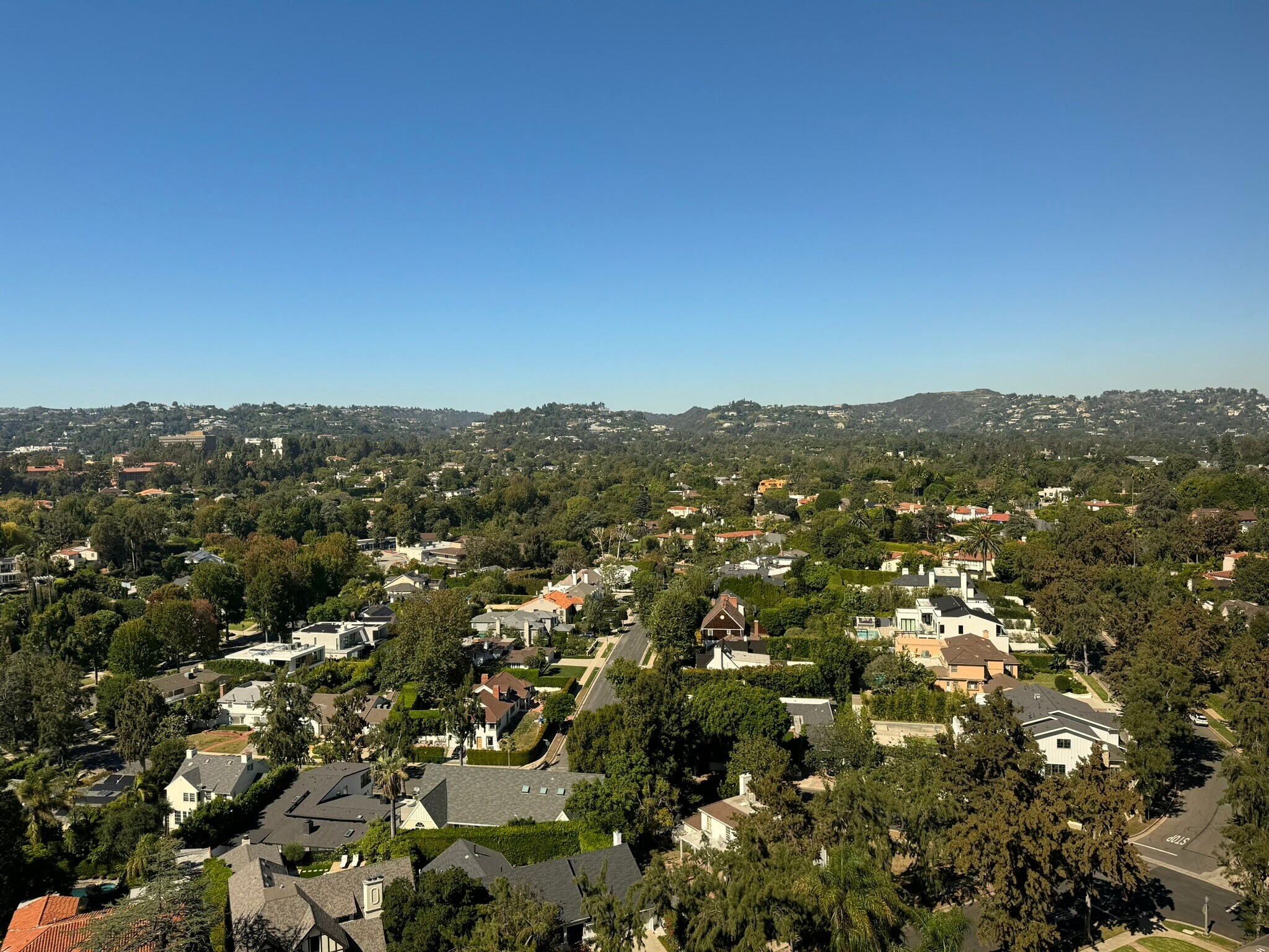 Building Photo - 10445 Wilshire Blvd