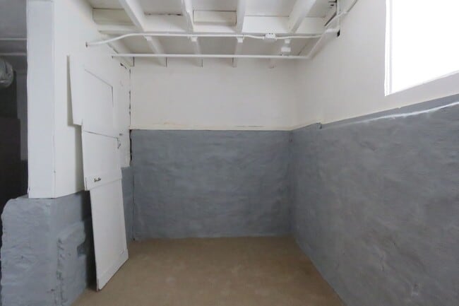 Building Photo - Noe Valley House - 3 beds-1.5 baths - VIEW - garage