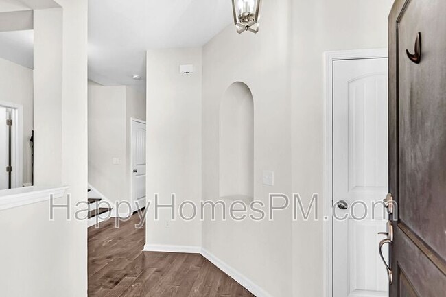 Building Photo - 1718 Emmets Rd