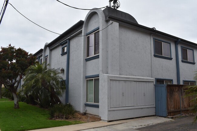 Building Photo - 1 Bedroom Condo in the Tapestry Community of Imperial Beach