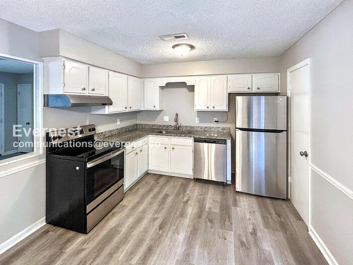 Building Photo - 4228 Valley Grove Dr