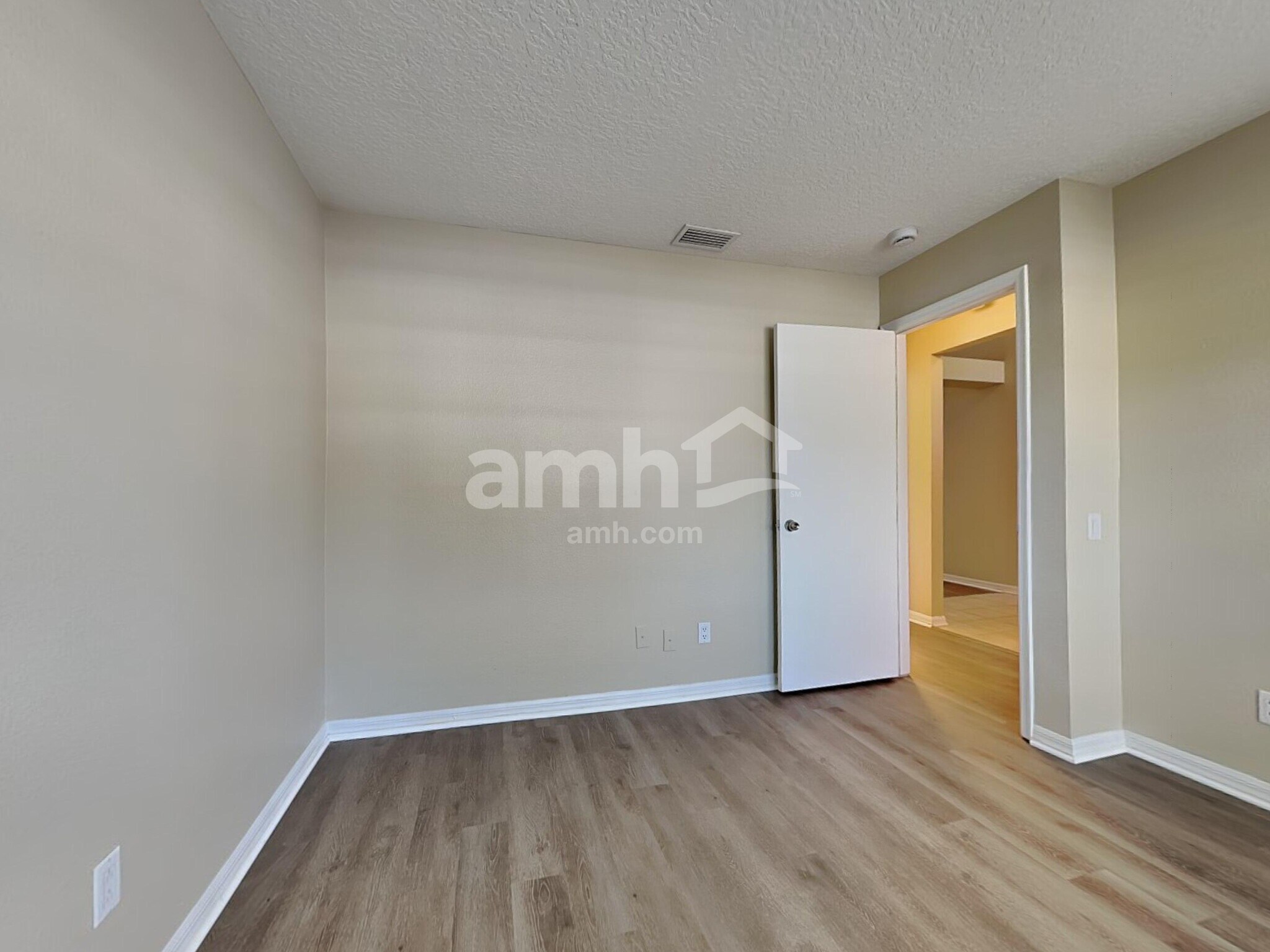 Building Photo - 29812 Morningmist Dr