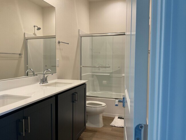 Building Photo - Toll Brothers 5 bedroom home in Stonebrook Spanish Springs