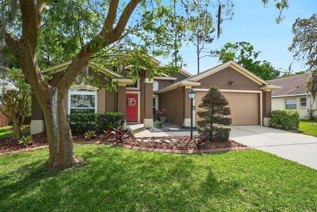 Building Photo - 5477 Glen Oak Pl