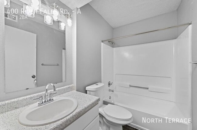 Building Photo - 400 River Falls Rd