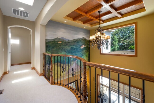 Building Photo - Live the Tuscan Life in Kirkland