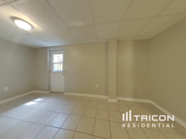 Building Photo - 12803 Dunkirk Dr