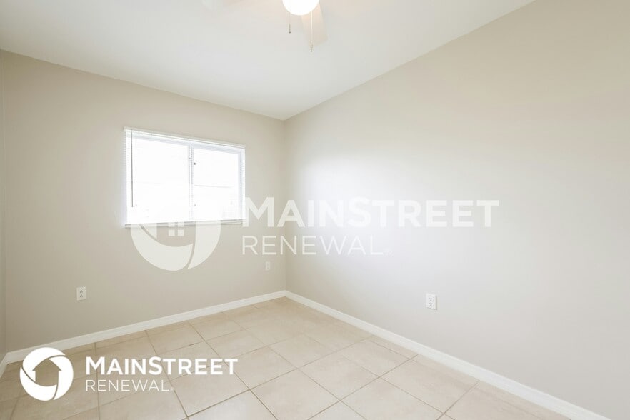 Building Photo - 3113 71st St W