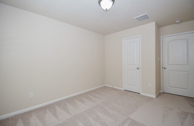 Building Photo - 2738 Meandering Elm Trail